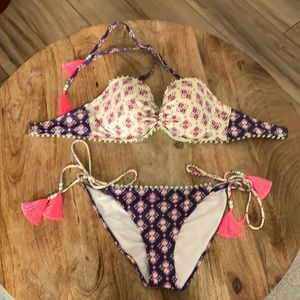 Victoria’s Secret bikini top 34DD bottoms ruched size L